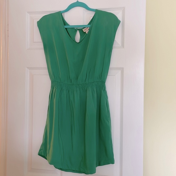 Cute summer dress, jade green colour, size Medium but fits small. - Picture 1 of 2
